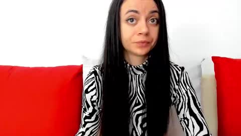 Snapshot of cute_angel95 chatting on March 11, 2025, 6:10 am cute_angel95 online show from March 11, 2025, 6:10 am