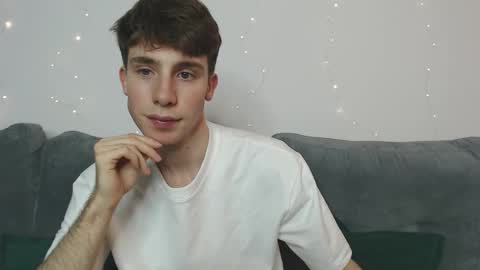 Im Brian online show from December 22, 2025, 3:42 pm