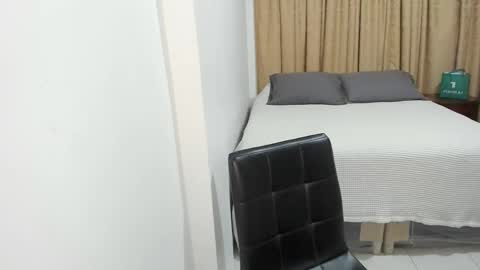 Snapshot of cute_brunett chatting on February 9, 2025, 9:16 am Sara online show from February 9, 2025, 9:16 am