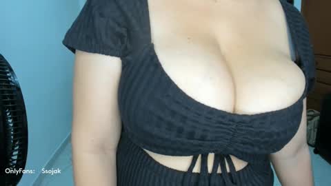 Snapshot of cute_brunett chatting on September 13, 2025, 4:56 am Sara online show from September 13, 2025, 4:56 am