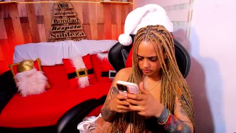    Independent Model online show from December 14, 2024, 1:17 am