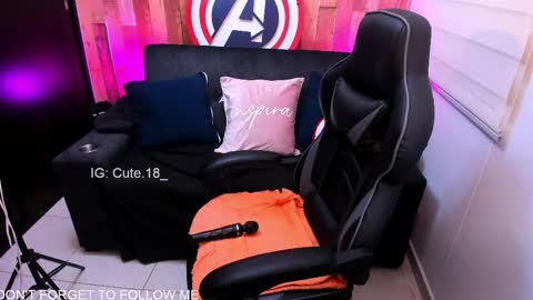    Independent Model online show from March 1, 2025, 10:42 pm