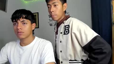 Snapshot of cute_horny_friends chatting on May 19, 2026, 12:49 am AnderSamu online show from May 19, 2026, 12:49 am