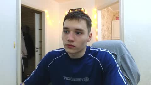 Snapshot of cute_junk chatting on March 8, 2025, 5:01 pm Kite and Jack online show from March 8, 2025, 5:01 pm