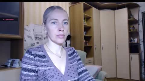 cute_lion_ online show from October 25, 2025, 10:12 am