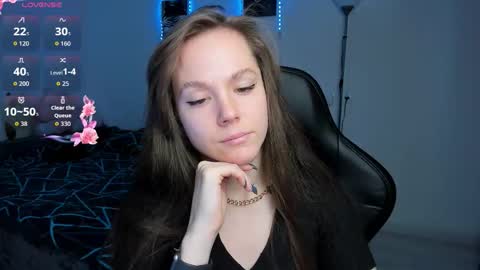 Snapshot of cute_little_ass chatting on November 5, 2025, 4:23 am Emily online show from November 5, 2025, 4:23 am