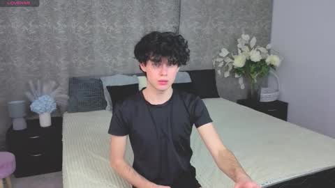 Mike online show from December 4, 2025, 5:32 pm