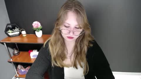 Veronica online show from February 14, 2025, 7:38 am