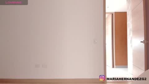 Snapshot of cute_molly18 chatting on December 17, 2024, 4:32 pm Maria online show from December 17, 2024, 4:32 pm