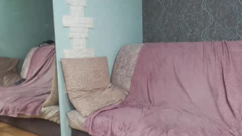 Oliver online show from February 23, 2025, 6:17 am