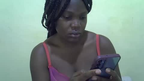 Snapshot of cute_roxie chatting on December 5, 2024, 8:33 am cute_roxie online show from December 5, 2024, 8:33 am