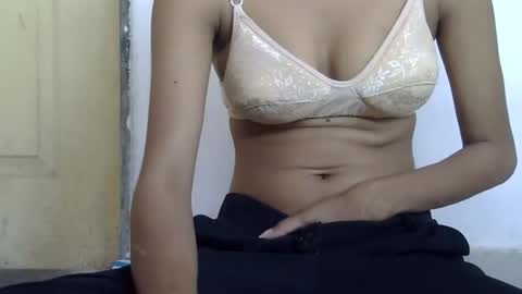 Snapshot of cute_ruhii chatting on July 13, 2026, 2:14 am ruhi online show from July 13, 2026, 2:14 am