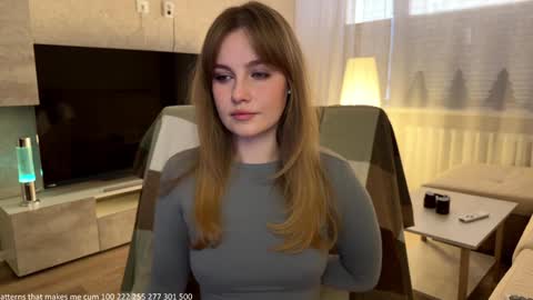 Snapshot of cute_siberian_girl chatting on November 11, 2025, 4:12 am Ksenya online show from November 11, 2025, 4:12 am