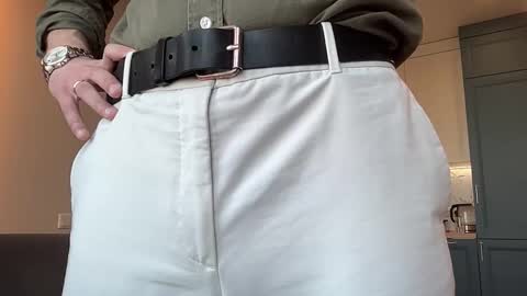 cute_skywalker online show from March 26, 2026, 6:41 am