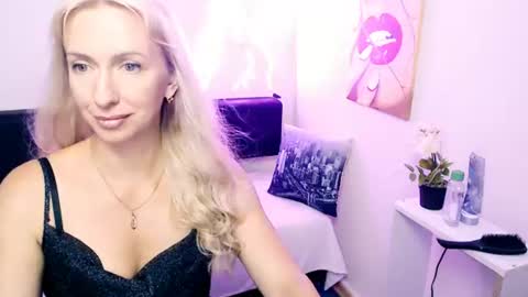 Snapshot of cute_smile_shy chatting on July 11, 2026, 9:49 pm cute_smile_shy online show from July 11, 2026, 9:49 pm