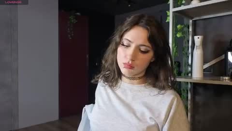 Snapshot of cute_sun_lovers chatting on May 22, 2026, 5:07 pm Aria online show from May 22, 2026, 5:07 pm
