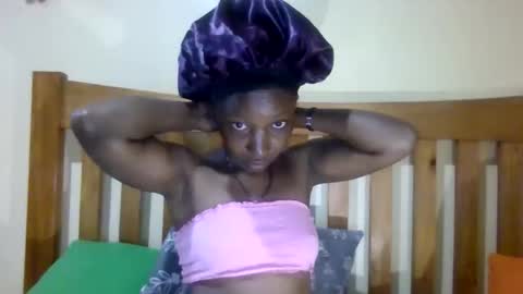 cute_xeniah online show from November 29, 2025, 2:58 am