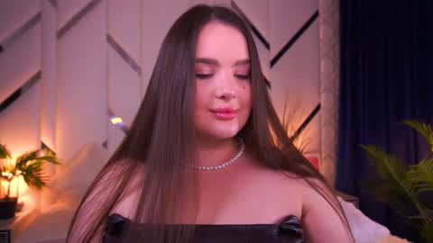 Amber online show from September 28, 2025, 11:32 pm