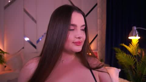 Amber online show from October 8, 2025, 12:30 am