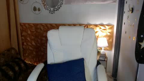 Steph online show from February 21, 2025, 2:50 am