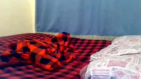 AURELIA online show from April 9, 2026, 9:26 am