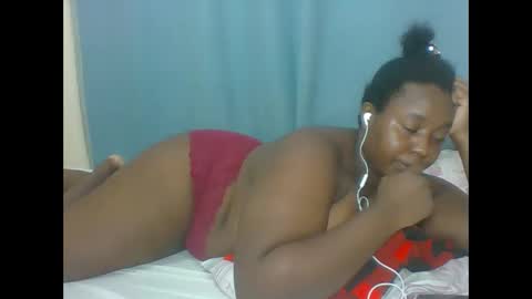 AURELIA online show from April 18, 2026, 6:12 pm