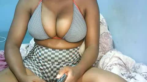 Snapshot of cuteavrill chatting on September 22, 2025, 6:32 pm Avrill online show from September 22, 2025, 6:32 pm
