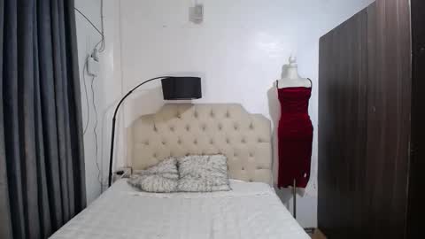 Snapshot of cutebadtgirl chatting on March 28, 2026, 6:18 pm MIKAY online show from March 28, 2026, 6:18 pm