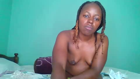 Cuteberry87 online show from February 10, 2026, 9:35 am