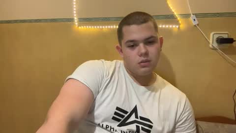 Snapshot of cutebutnaughty_ chatting on November 4, 2025, 7:57 pm Alex online show from November 4, 2025, 7:57 pm