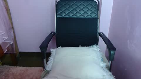 cutebuu online show from February 10, 2026, 9:02 am