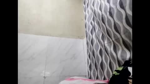 Snapshot of cutechey06 chatting on December 5, 2025, 9:29 am Sky online show from December 5, 2025, 9:29 am