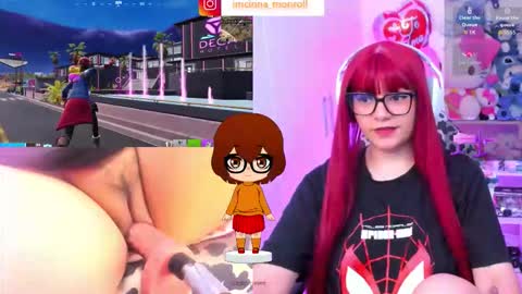 Cinna independent model online show from December 2, 2025, 4:02 pm