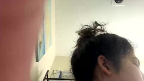 Snapshot of cutecuban18 chatting on October 21, 2025, 9:37 pm loveolots online show from October 21, 2025, 9:37 pm