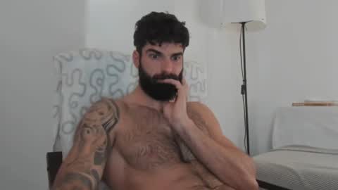 cuteeboy online show from February 24, 2025, 6:27 am