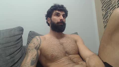 cuteeboy online show from February 4, 2026, 6:47 pm