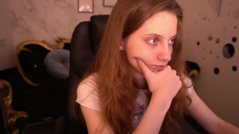 Foxy online show from May 30, 2026, 12:35 pm