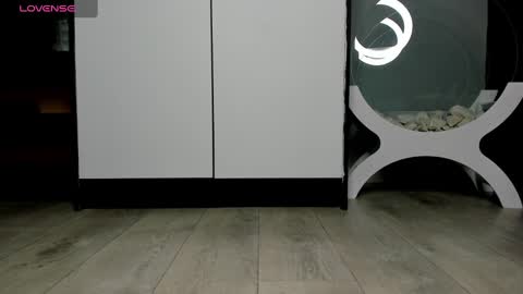 Snapshot of cuteemouse chatting on February 15, 2025, 4:45 pm Anna online show from February 15, 2025, 4:45 pm