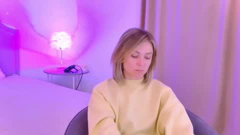 cutemirage online show from November 8, 2025, 2:50 pm