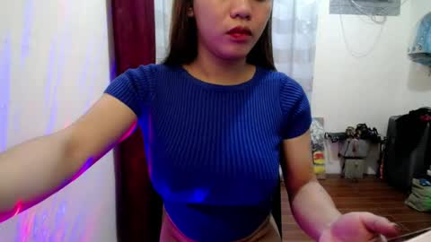 Snapshot of cutepinay143 chatting on July 16, 2026, 4:02 pm isabel online show from July 16, 2026, 4:02 pm