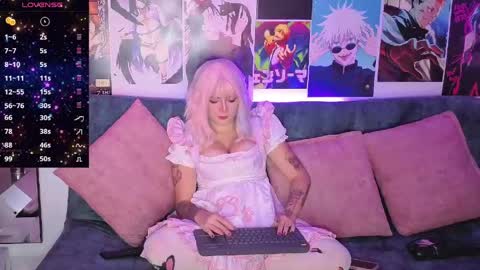 cutesarah_10 online show from April 18, 2026, 11:16 pm