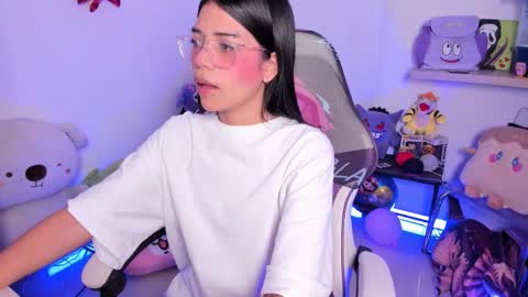  - independent model online show from October 18, 2025, 1:08 am