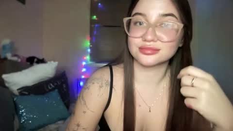 CuteAnn online show from November 25, 2025, 6:52 pm