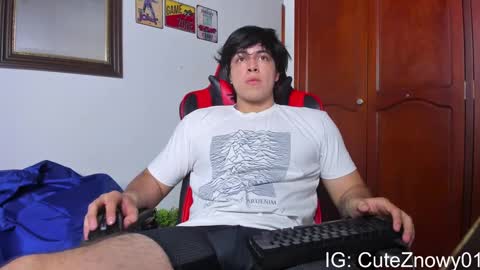 Ask me online show from February 11, 2025, 10:50 pm