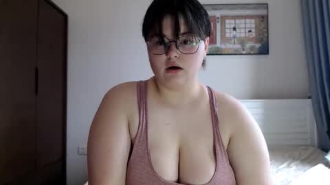 Sophie  Lilith online show from September 15, 2025, 8:47 am