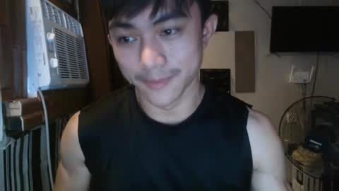 Snapshot of cutie_hunk69 chatting on June 7, 2026, 3:43 am cutie_hunk69 online show from June 7, 2026, 3:43 am