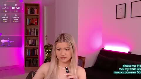 Snapshot of cutiepie69__ chatting on June 20, 2026, 7:27 pm cutiepie69__ online show from June 20, 2026, 7:27 pm