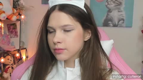 Rori  Instagram cutierori  online show from January 23, 2025, 4:09 am