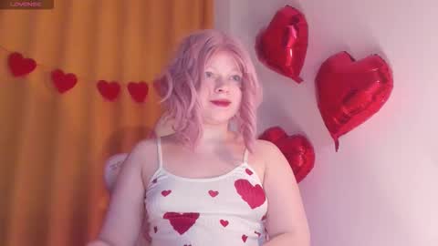 Snapshot of cutiesue chatting on February 14, 2026, 11:45 pm CutieSue online show from February 14, 2026, 11:45 pm