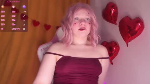 Snapshot of cutiesue chatting on February 17, 2026, 1:35 am CutieSue online show from February 17, 2026, 1:35 am